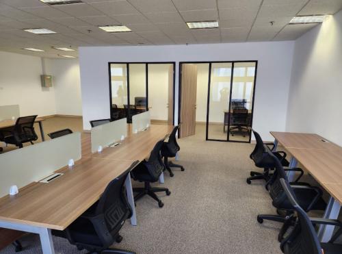 Sewa Ruang Kantor Cyber-2 di Jakarta Selatan (110 m2) Gambar 2