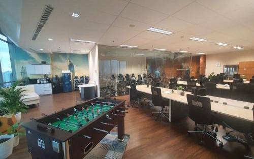 Sewa Ruang Kantor Cyber-2 di Jakarta Selatan (110 m2)