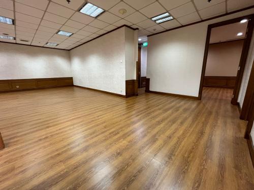 Jual Ruang Kantor Menara Sudirman di Jakarta Selatan (250 m2) Gambar 3