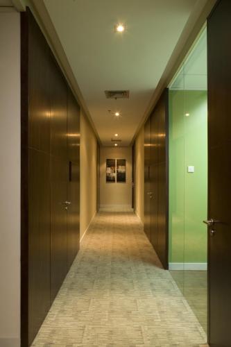 Sewa Ruang Kantor The East Tower di Jakarta Selatan (9 m2) Gambar 4