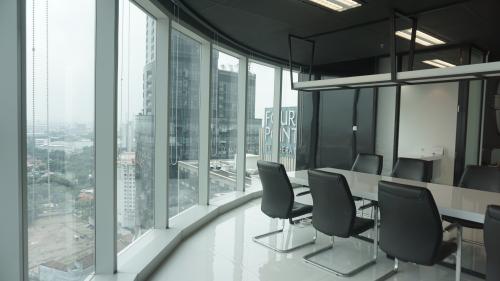 Sewa Ruang Kantor Pakuwon Tower, Tunjungan Plaza di Surabaya (134.5 m2) Gambar 1