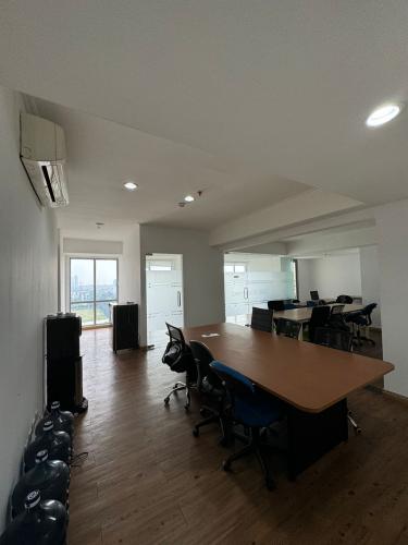 Sewa Ruang Kantor The Mansion Bougenville Fontana di Jakarta Utara (102 m2) Gambar 1