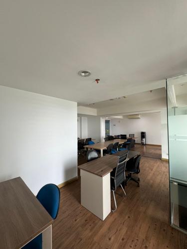 Sewa Ruang Kantor The Mansion Bougenville Fontana di Jakarta Utara (102 m2) Gambar 5