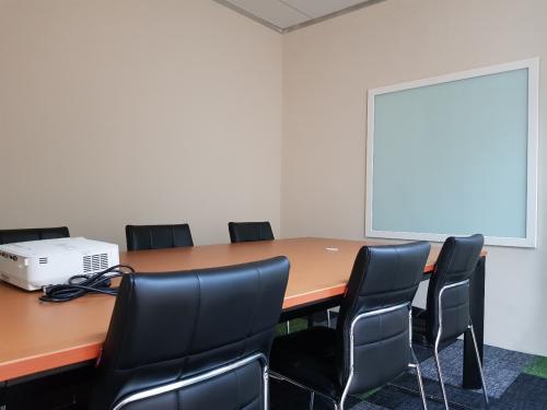 Sewa Ruang Kantor Ciputra International di Jakarta Barat (18 m2) Gambar 2