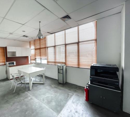 Sewa Ruang Kantor Synthesis Tower II di Jakarta Selatan (176 m2) Gambar 6