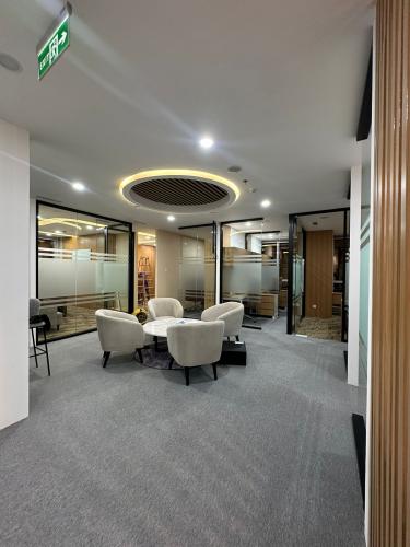 Sewa Ruang Kantor Sopo Del Tower di Jakarta Selatan (270 m2) Gambar 1