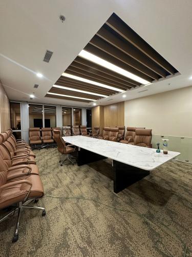 Sewa Ruang Kantor Sopo Del Tower di Jakarta Selatan (270 m2) Gambar 3