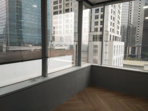 Sewa Ruang Kantor Menara Sudirman di Jakarta Selatan (150 m2) Gambar 2