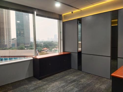 Sewa Ruang Kantor Menara Sudirman di Jakarta Selatan (150 m2) Gambar 5