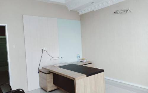 Sewa Ruang Kantor Epicentrum Epiwalk di Jakarta Selatan (38 m2)