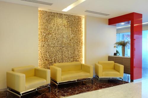 Sewa Ruang Kantor Pondok Indah Office Tower di Jakarta Selatan (20 m2) Gambar 2