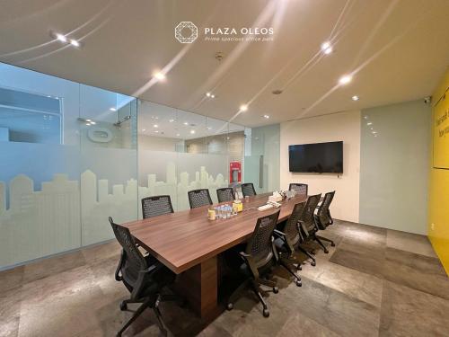 Sewa Ruang Kantor Plaza Oleos di Jakarta Selatan (45 m2) Gambar 4