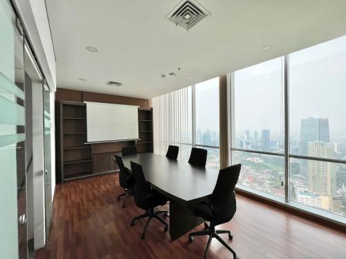 Jual Ruang Kantor AXA Tower di Jakarta Selatan (191.18 m2) Gambar 1