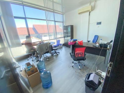 Sewa Ruang Kantor Legalyn di Jakarta Timur Gambar 1