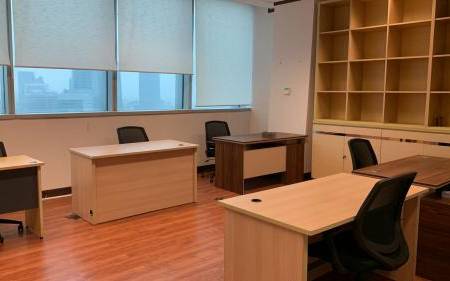 Sewa Ruang Kantor Menara Palma di Jakarta Selatan (73 m2)