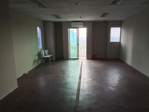 Sewa Ruang Kantor The Boulevard Office di Jakarta Pusat (54 m2) Gambar 2