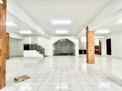 Sewa Ruang Kantor Gedung Tendean di Jakarta Selatan (1964 m2) Gambar 2