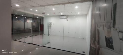 Sewa Ruang Kantor Praxis di Surabaya (33 m2) Gambar 1