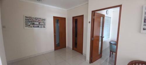 Sewa Ruang Kantor Gedung 3 Lantai di Bandung (334 m2) Gambar 3