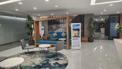 Sewa Ruang Kantor South Quarter di Jakarta Selatan (1000 m2) Gambar 1