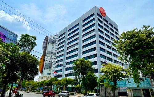 Sewa Ruang Kantor Japfa Indoland Center di Surabaya (210 m2) Gambar 1