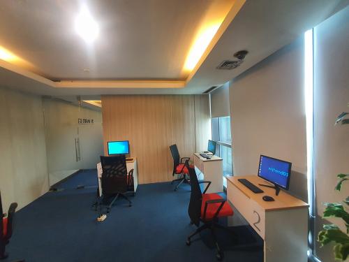 Sewa Ruang Kantor UOB Plaza di Jakarta Pusat (20 m2) Gambar 2
