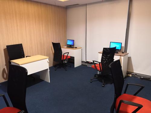 Sewa Ruang Kantor UOB Plaza di Jakarta Pusat (20 m2) Gambar 4
