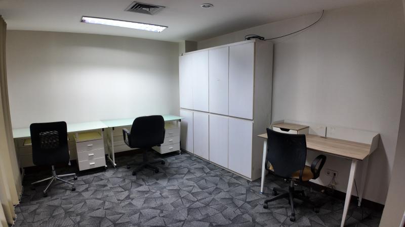 Private Office Medium Gambar 2