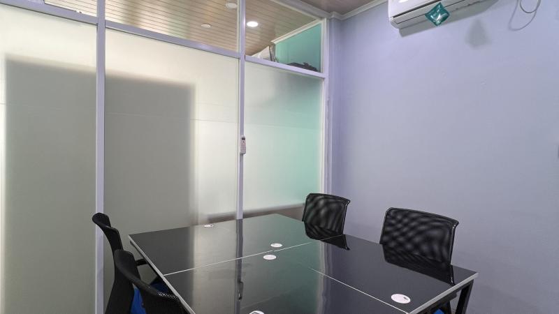 Small Meeting Room Gambar 1