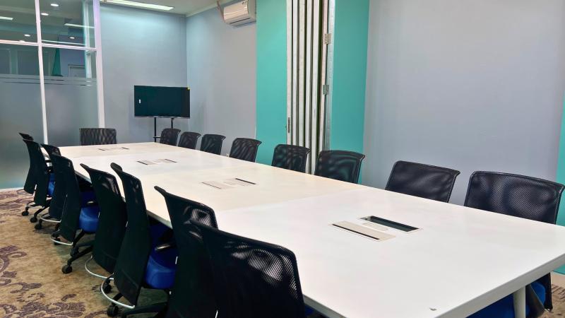 Extra Large Meeting Room Gambar