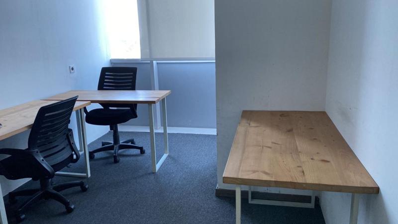 Serviced Office (3-4 pax) Gambar 2