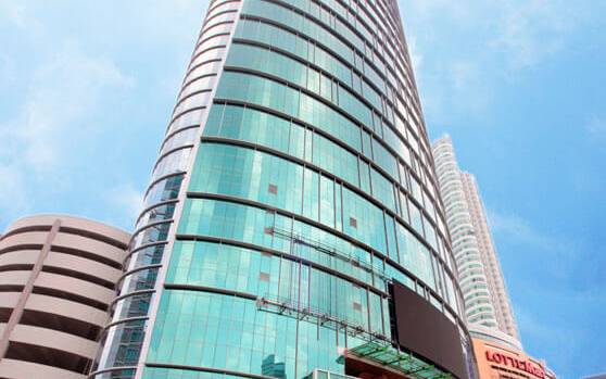 CEO SUITE - AXA Tower Gambar 1