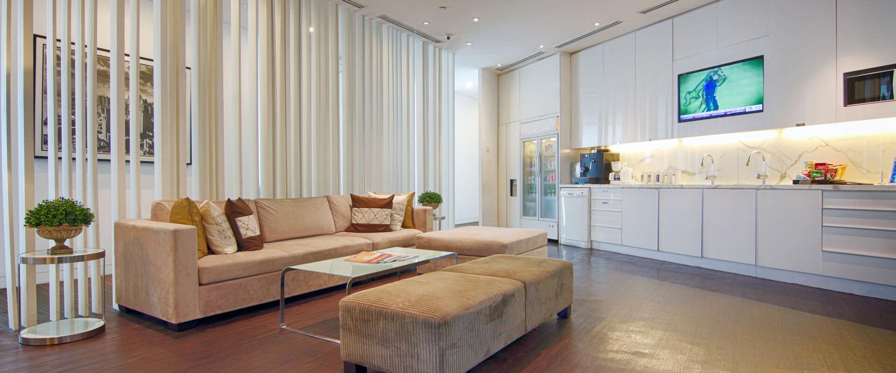 CEO SUITE - One Pacific Place Gambar 2