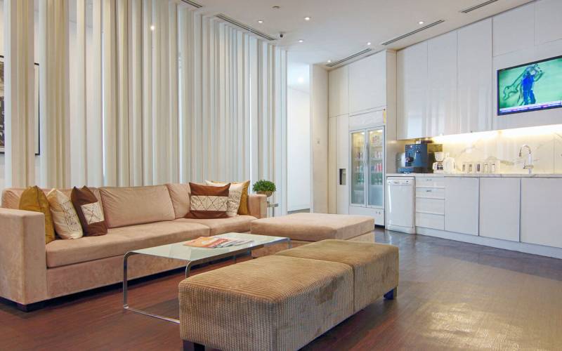 CEO SUITE - One Pacific Place Gambar 2