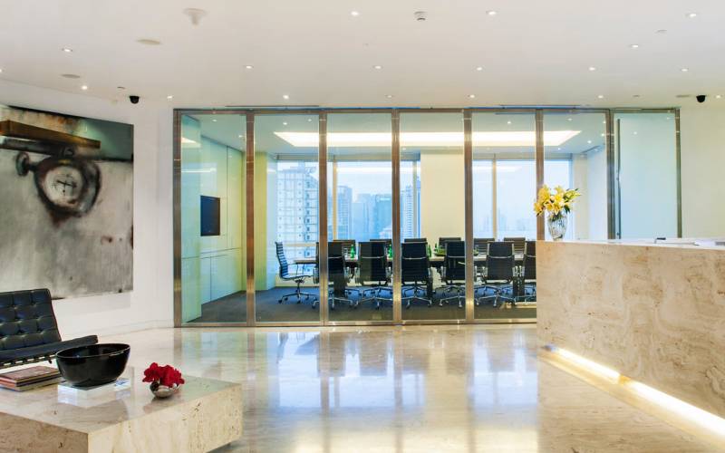 CEO SUITE - One Pacific Place Gambar 3