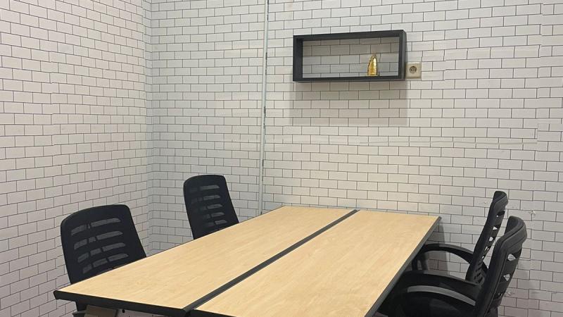 Meeting Room (6-12pax) Gambar 2