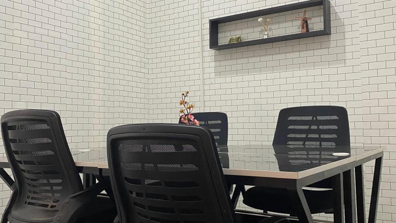 Private Office - Small (4 pax) Gambar
