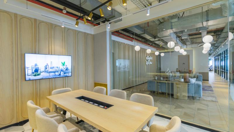 Meeting Room (8 pax) Gambar 1