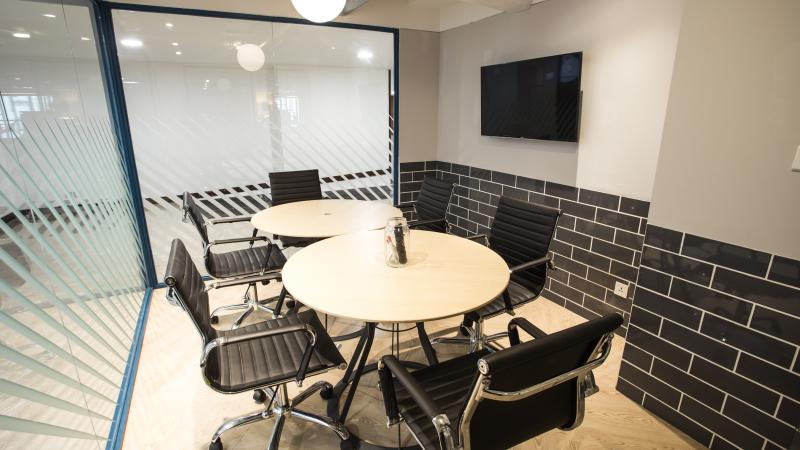 Meeting Room (15 pax) Gambar 4