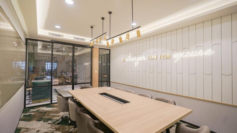 Meeting Room (4 pax) Gambar 1