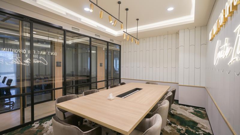 Meeting Room (5 pax) Gambar 4