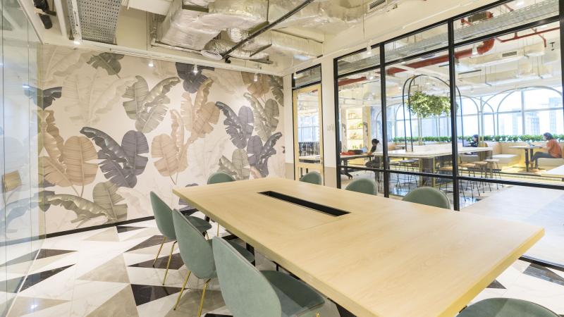 Meeting Room (8 pax) Gambar 6