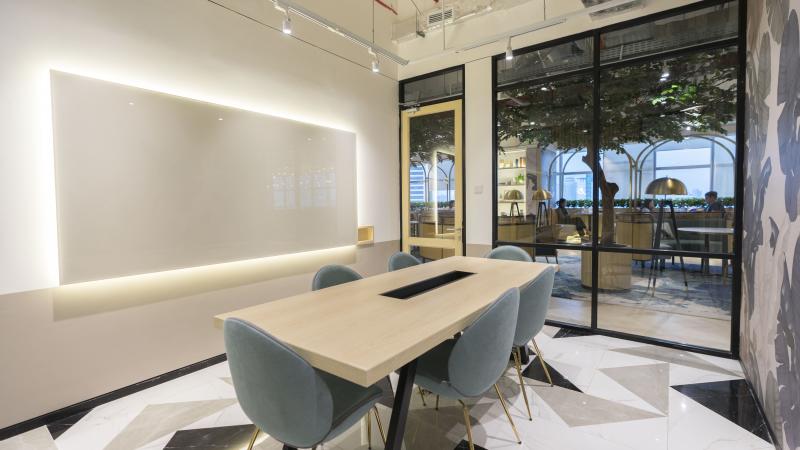 Meeting Room (12 pax) Gambar 3