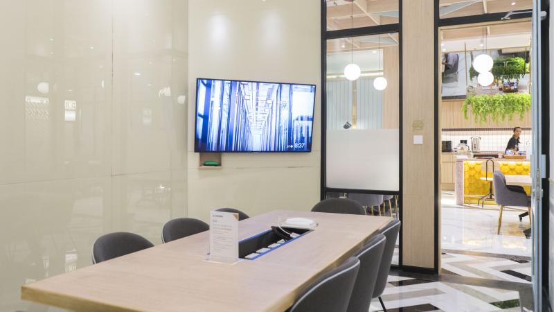 Meeting Room (4 pax) Gambar 3