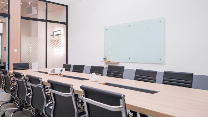 Meeting Room (16 pax) Gambar 2