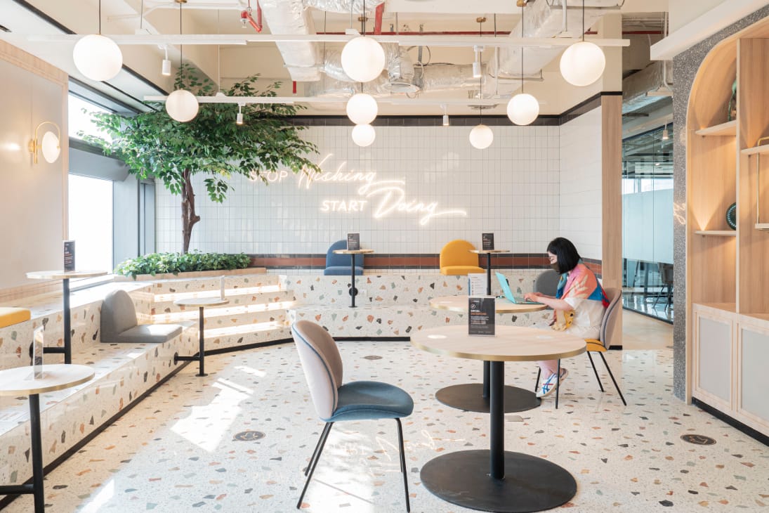 GoWork - Sampoerna Strategic Square Gambar 2