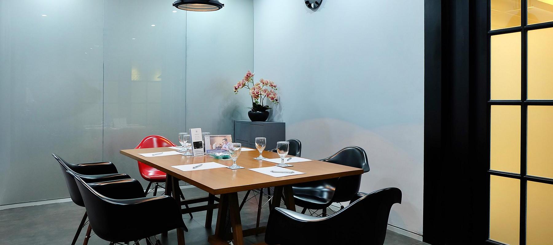 Marquee - Talavera Office Suite Gambar 2