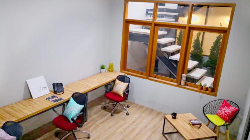 Serviced Office (4 pax) Gambar