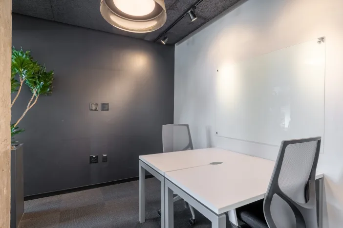 Regus - AIA Central Gambar 3