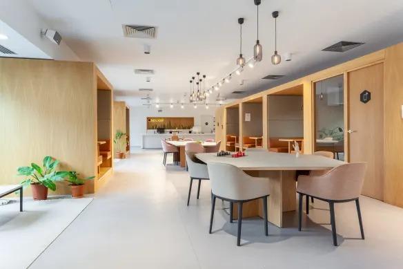 Regus - Bella Terra Lifestyle Center Gambar 4
